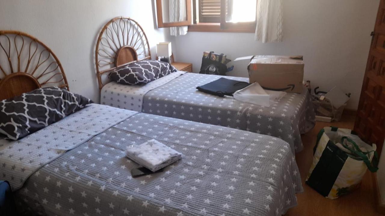 En Apartment *